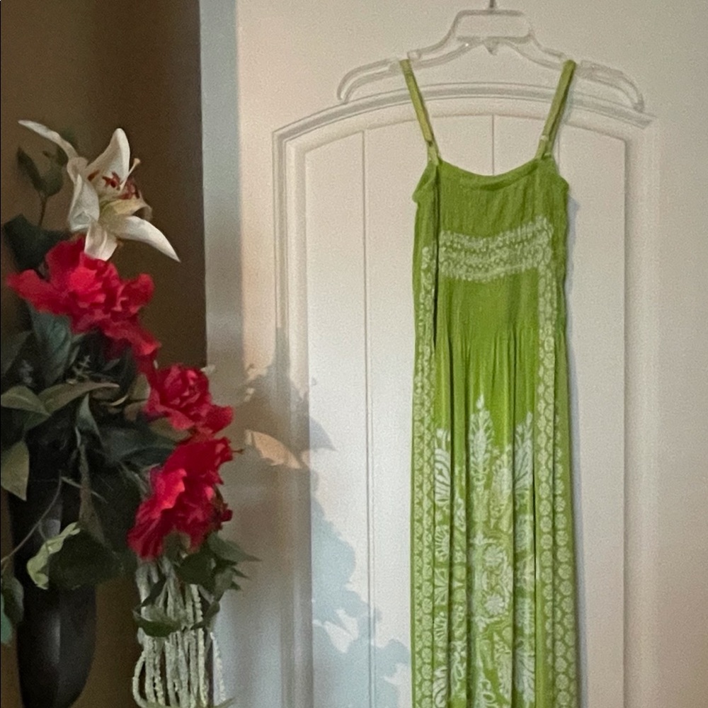 Women’s spaghetti strap casual dress size medium